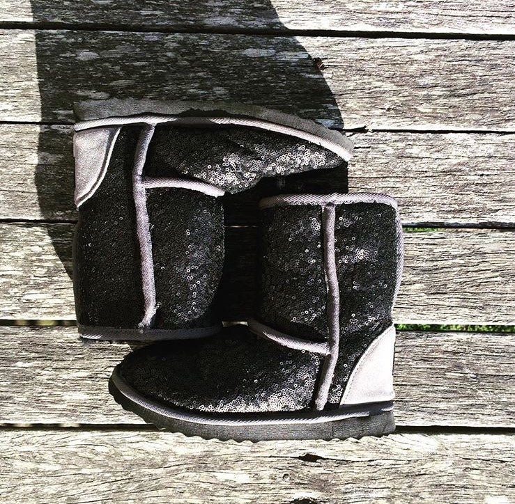 Short Glitter Matte Black & Grey